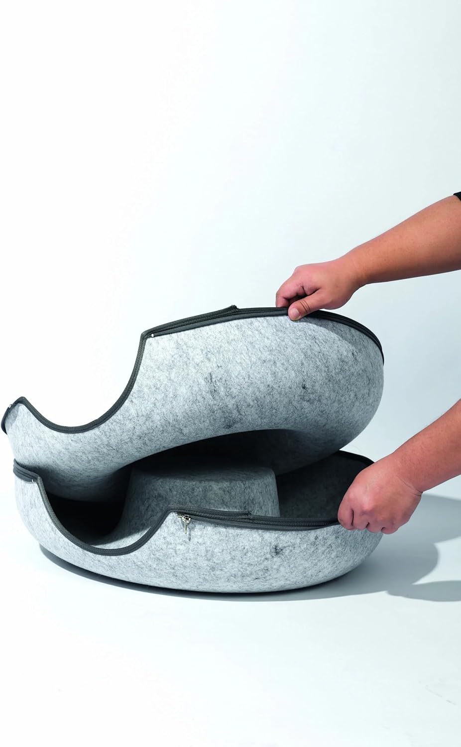 M-PETS Donut Tunnel Bed Medium
