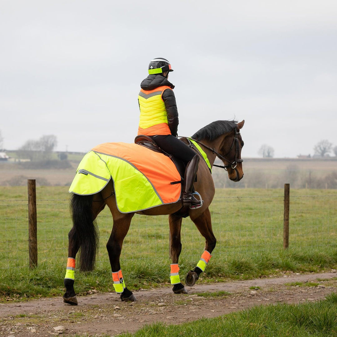 EQUISAFETY HI-VIS WATERPROOF QUARTER SHEET YELLOW/ORANGE