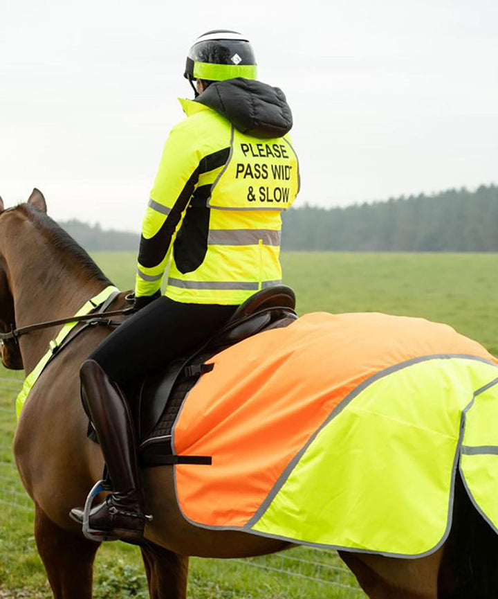 EQUISAFETY HI-VIS WATERPROOF QUARTER SHEET YELLOW/ORANGE